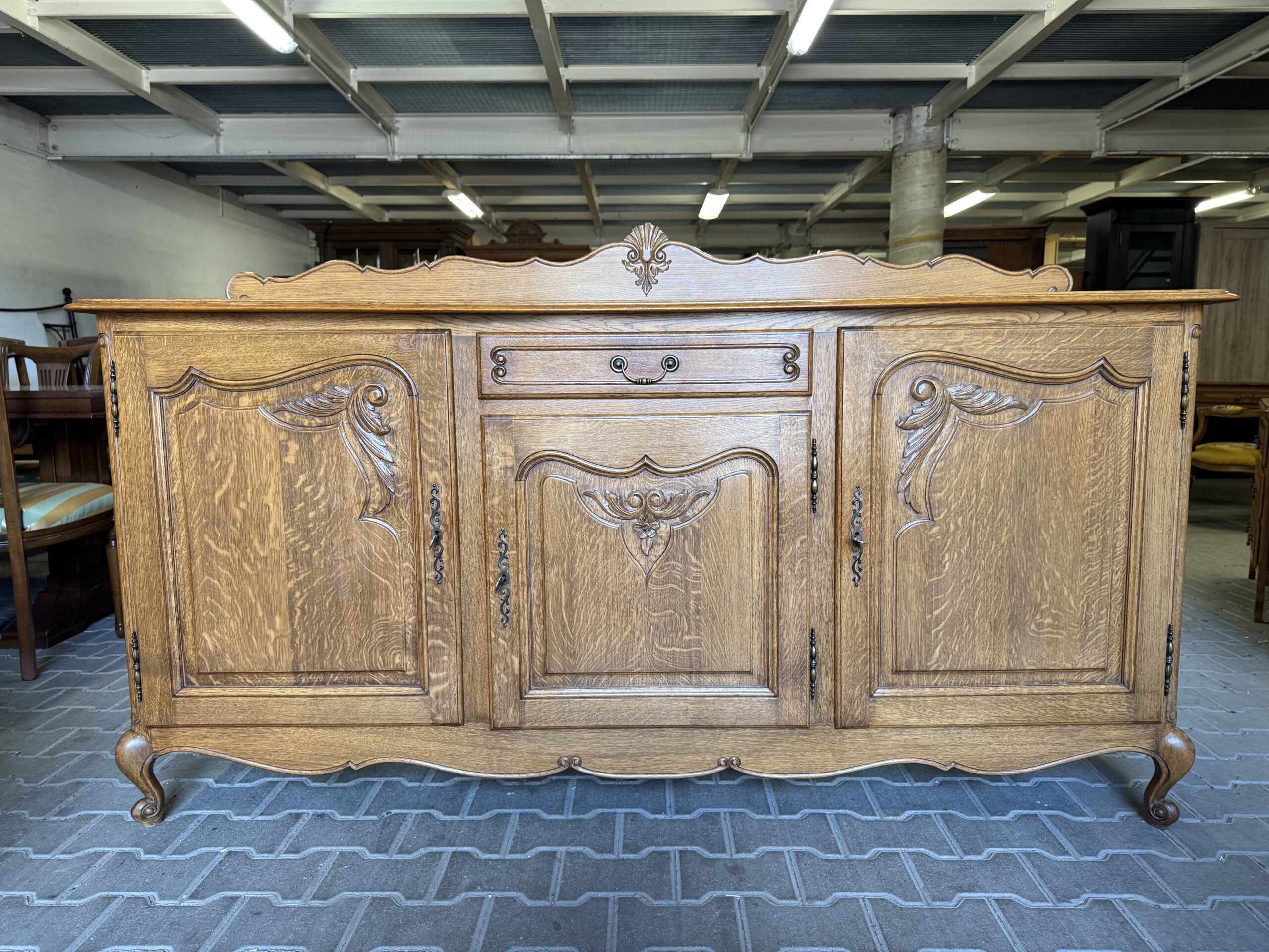 IMG_7877 komoda drewniana w stylu ludwikowskim