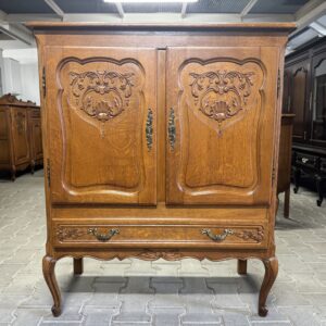 Bieliźniarka drewniana w stylu ludwikowskim