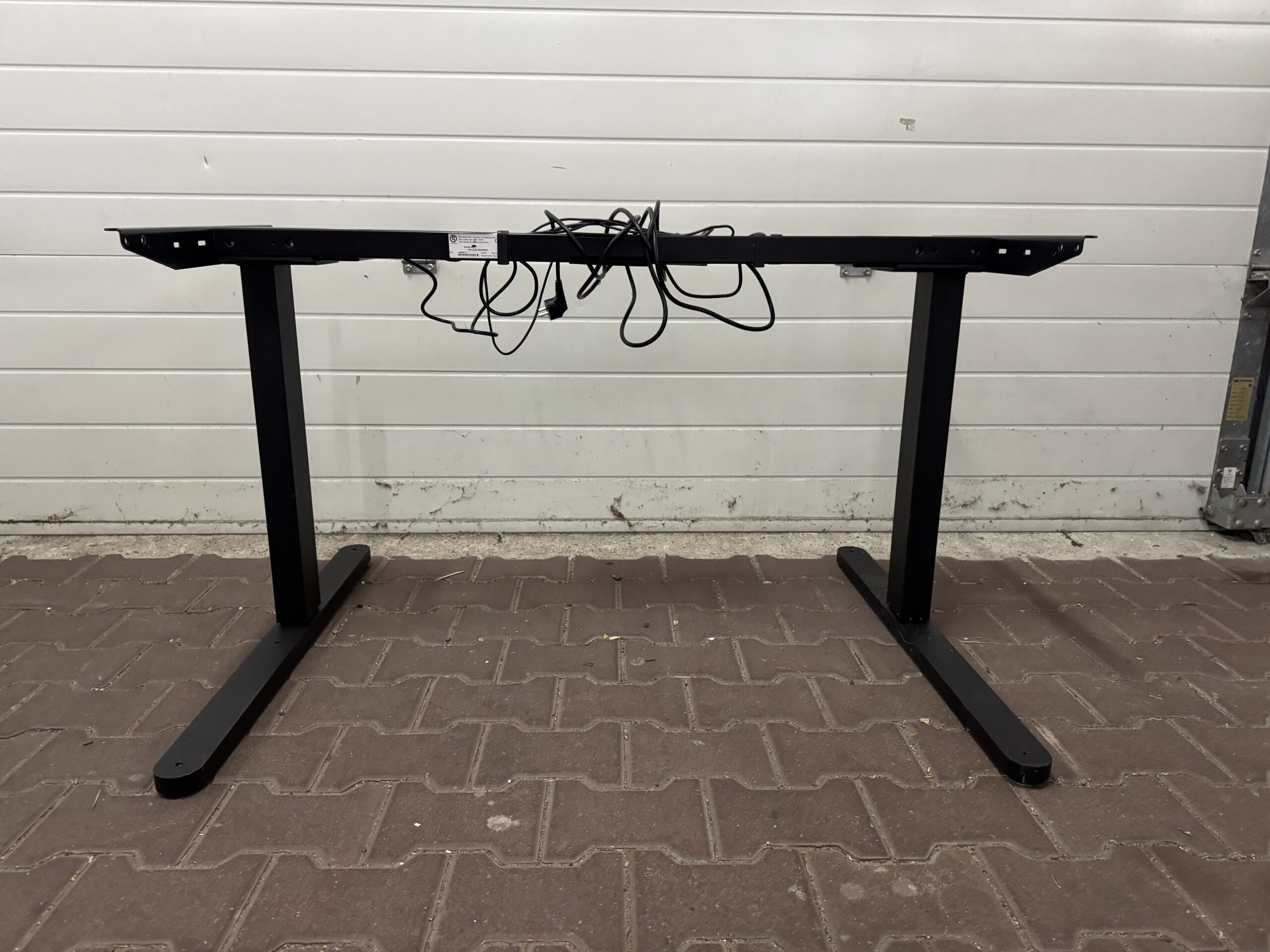 IMG_0267 Stelaż z elektryczną regulacją wysokości