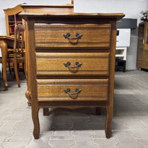 Komoda dębowa mała