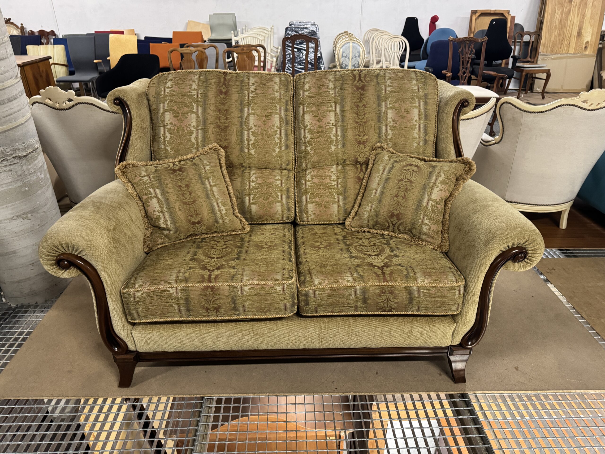 IMG_2484 Dwuosobowa sofa w stylu królowej Anny