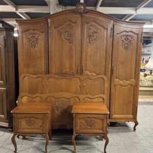 Zestaw mebli do sypialni