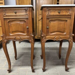 Zestaw dwóch szafek nocnych